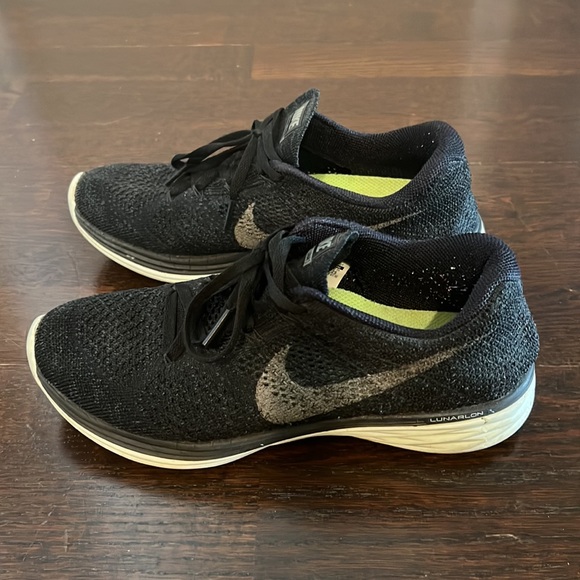 Nike Size 8 - Flyknit Lunar 3 Running Sneakers - Picture 3 of 8